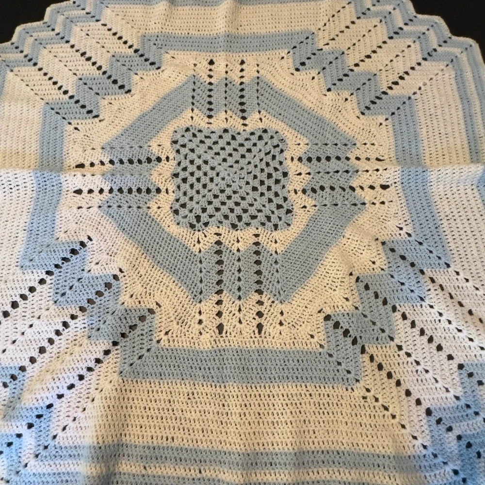 Handmade Crochet Baby Blanket Blue White Starburst Vintage 34x34 Nursery Afghan